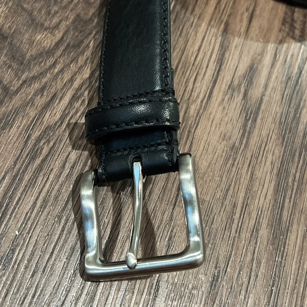 MEN'S JoS A. BANK BLACK GENUINE ITALIAN LEATHER BELT SIZE 40/100cm..